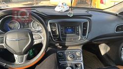 کرایسلەر 200